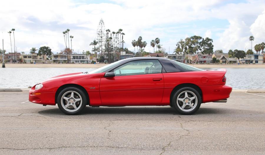  Chevrolet Camaro Z28 SS 1998 года  (фото 23 из 94)